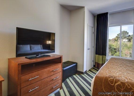 Comfort Suites Денъм Спрингс Екстериор снимка